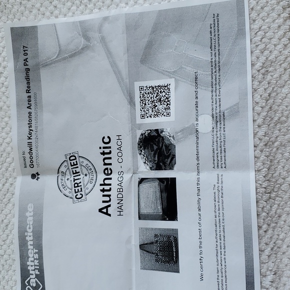 Coach signature shoulder bag black. - Picture 11 of 12